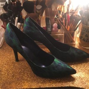Peacock Pumps